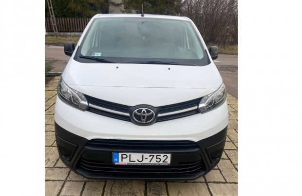 Toyota Proace 2.0 D-4D Glass Van Active L2H1 P2 V