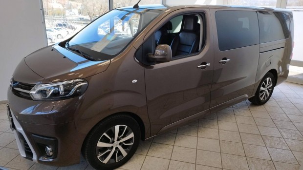 Toyota Proace 2.0 D-4D VIP L2H1 Panoramic Webas...