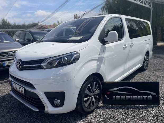 Toyota Proace 2.0 Gyári állapotú kisbusz 24.000...