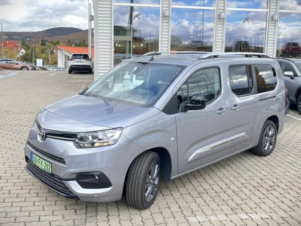 Toyota Proace City Verso EV Family Plus L2H1 (A...