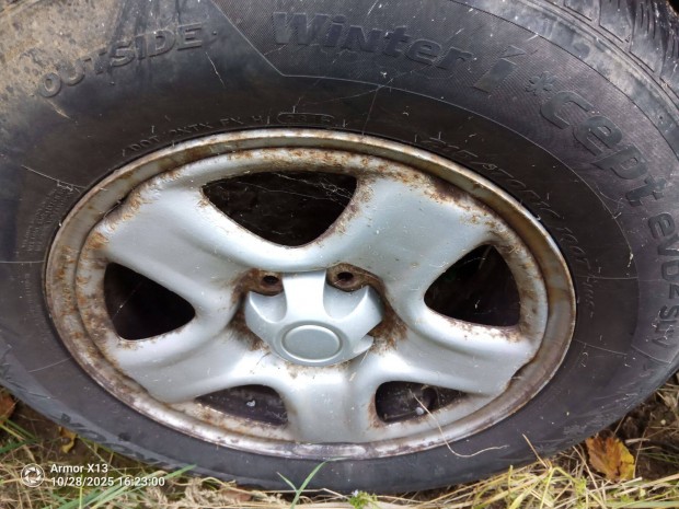 Toyota Rav4 215/70R16 tligumi 5x114.3 6.5Jx16 ET45