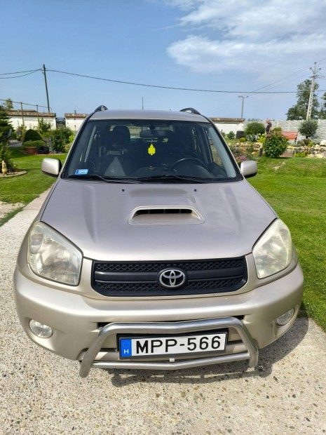Toyota Rav4 2.0D vrosi terepjr megkmlt llapotban