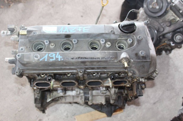 Toyota Rav4 2 2.0B fztt blokk hengerfejjel - 1Az-FE