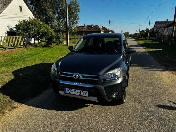 Toyota Rav4 2.2d