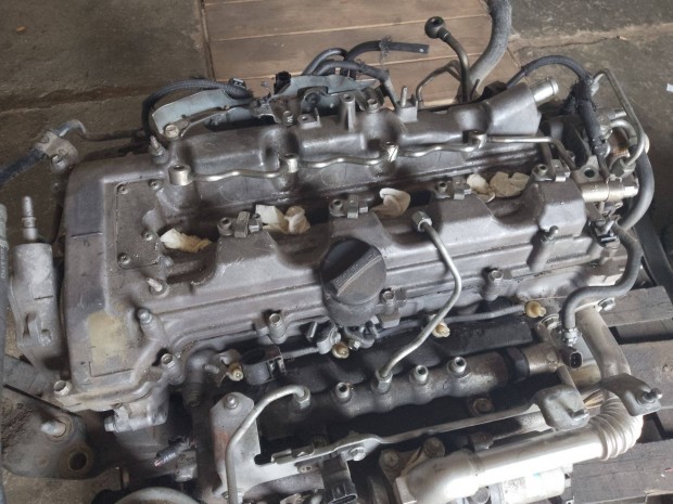 Toyota Rav4 Avensis Corolla Verso Auris 2.2 D-cat 177LE komplett motor