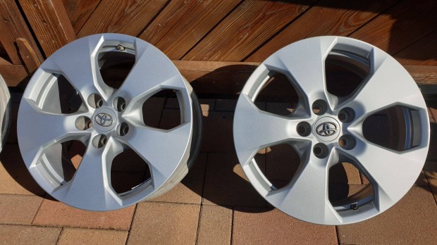 Toyota Rav4 CHR 17" col gyri alufelni Tpms