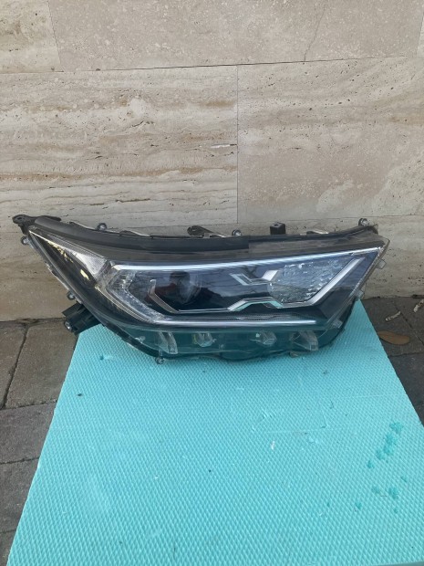 Toyota Rav4 Full Led jobb oldali fényszóró (2019- )