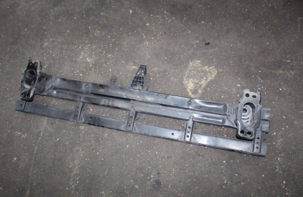 Toyota Rav4 III 2006-2013 első lökhárító merevítő