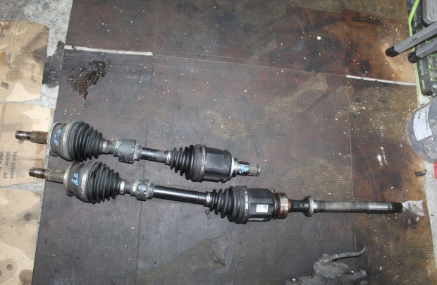 Toyota Rav4 III 2006-2013 féltengely jobb da51r