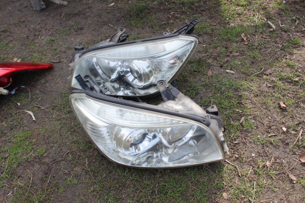 Toyota Rav4 III 2006-2013 fényszórók