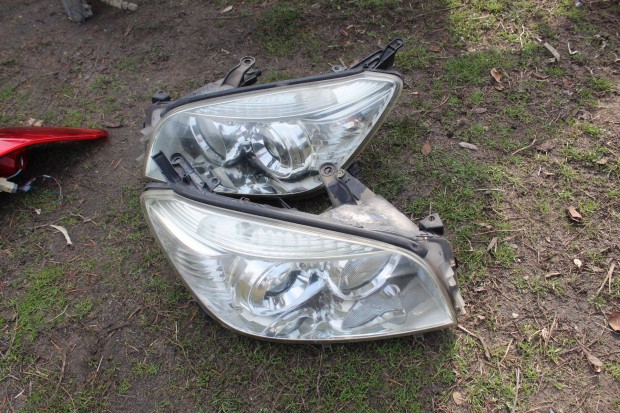 Toyota Rav4 III 2006-2013 fényszórók