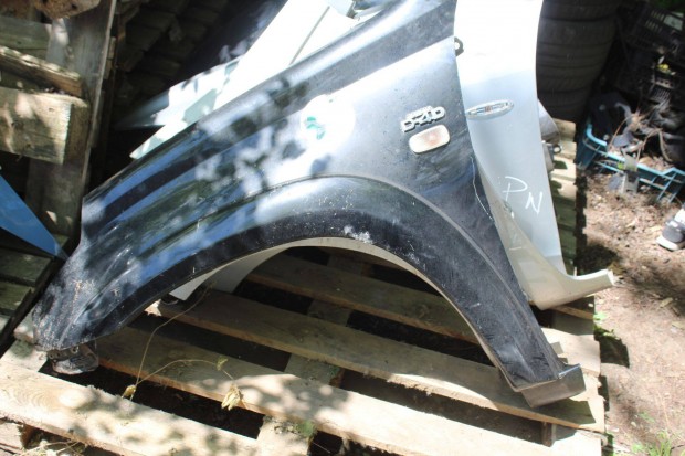 Toyota Rav4 II bal első sárvédő