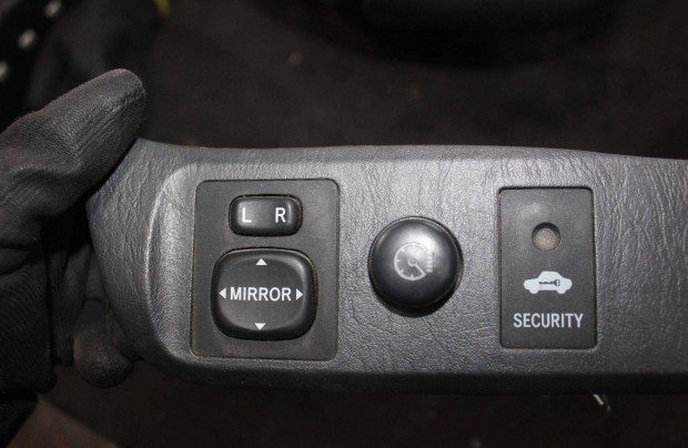 Toyota Rav4 II műszerfal fényerősség állító