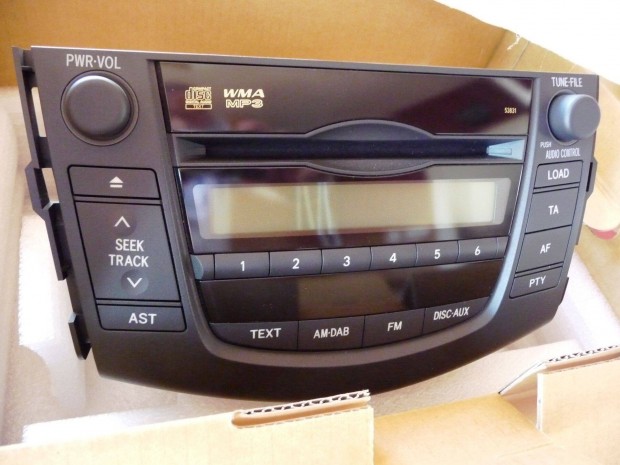 Toyota Rav4 �j gy�ri 6lemezes DAB radi�s fejegys�g elad� /2006-2012/