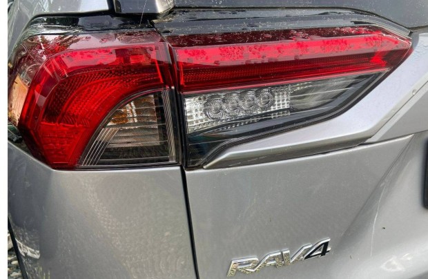 Toyota Rav4 , Rav 4 (XA50) Kalaptart , Csomagtr Rol (2018-)