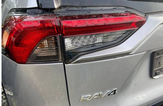 Toyota Rav4 , Rav 4 (XA50) Kalaptart , Csomagtr Rol (2018-)