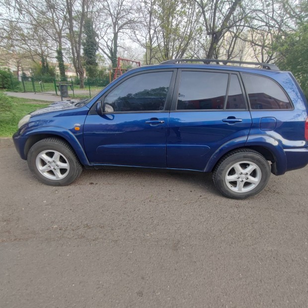 Toyota Rav4....