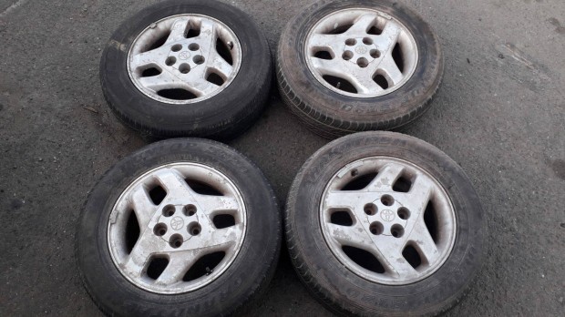 Toyota Rav4 gyári 16-os alufelni garnitúra 5x114,3, 6,5x16