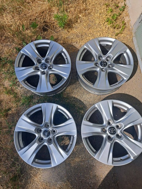 Toyota Rav4 gyári 17" alufelni szett