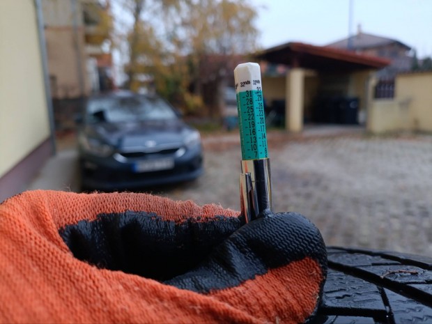 Toyota Rav4 gyri r18' alufelni garnitra nyri illetve tli gumikkal 