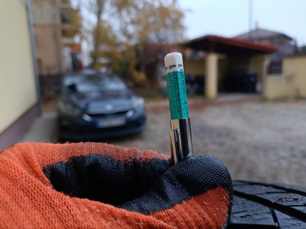 Toyota Rav4 gyri r18' alufelni garnitra tli illetve nyri gumival 