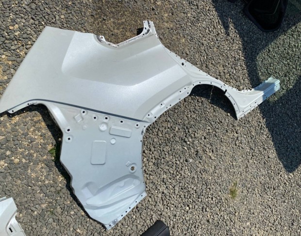 Toyota Rav4 jobb hátsó sárvédő ,2019