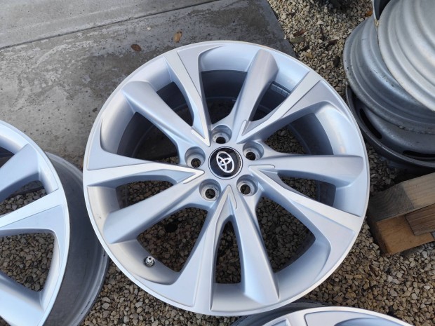Toyota Rav4 rav 4 gyri alufelni 5x114,3 18"