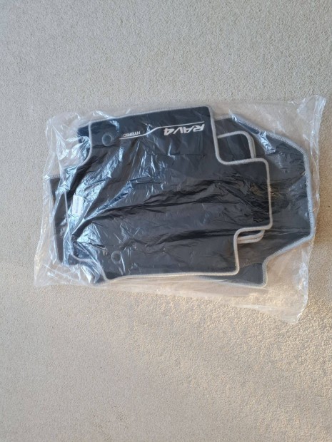 Toyota Rav4 textilsz�nyeg szett �j!!