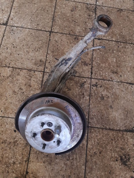 Toyota Rav 4 00-05 Bal H�ts� Leng�kar + Csonk�llv�ny Ker�kaggyal