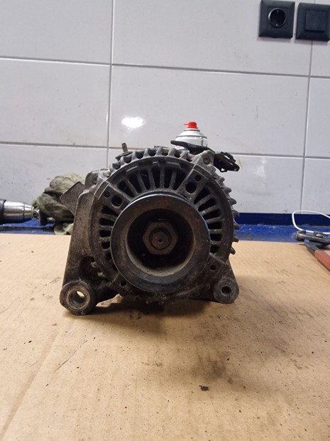 Toyota Rav 4 00-05 Gener�tor