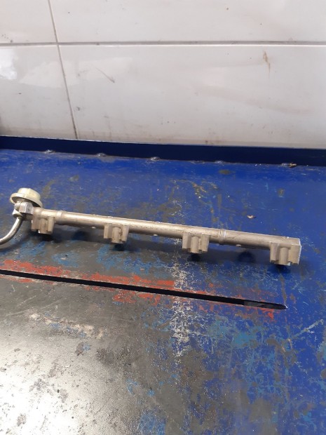 Toyota Rav 4 00-05 Injektor H�d