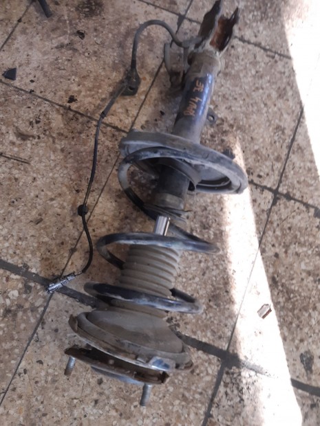 Toyota Rav 4 00-05 Jobb Els� Leng�scsillap�t� + Rug�