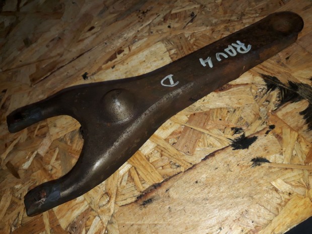 Toyota Rav 4 00-05 Kuplung Kinyomó Villa