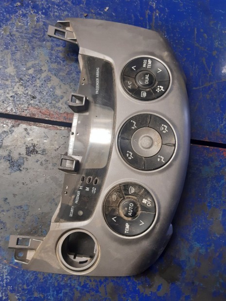 Toyota Rav 4 05-13 F�t�skapcsol�