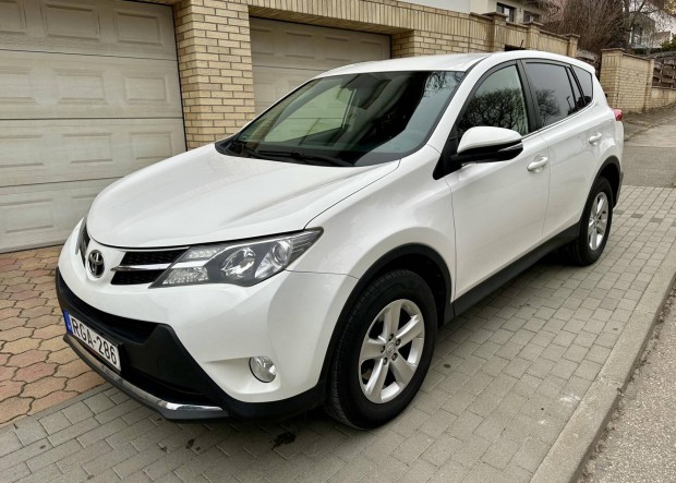 Toyota Rav 4 Rav4 2.0 D-4D 2WD Sol