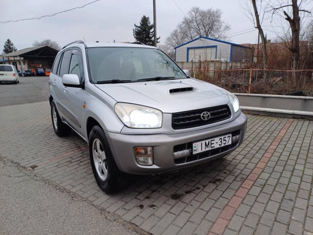 Toyota Rav 4 Rav4 2.0 D-4D 4x4 Megkmlt llapo...