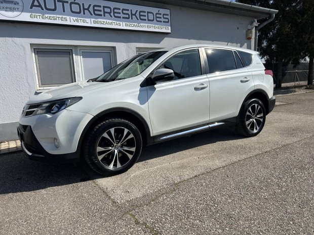 Toyota Rav 4 Rav4 2.0 D-4D Sol Navi/Tempomat/Ka...