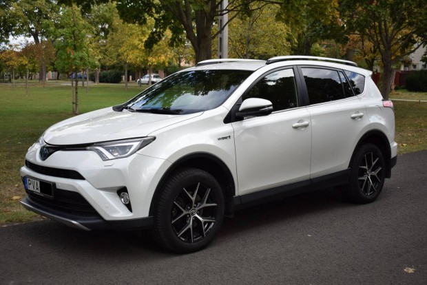 Toyota Rav 4 Rav4 2.0 Executive CVT Magyar! GAR...