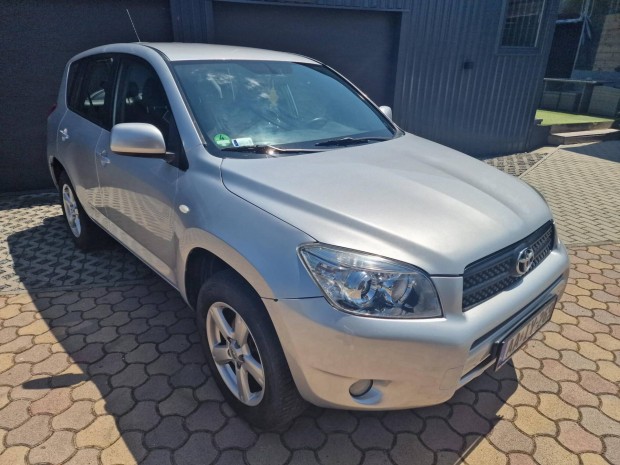 Toyota Rav 4 Rav4 2.2 D-4D 4x4 Garantlt KM-FUT...