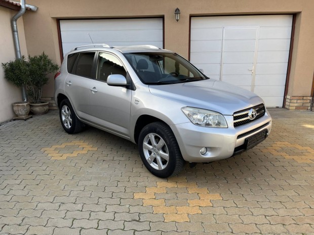 Toyota Rav 4 Rav4 2.2 D-4D 4x4 Rozsdamentes. vo...