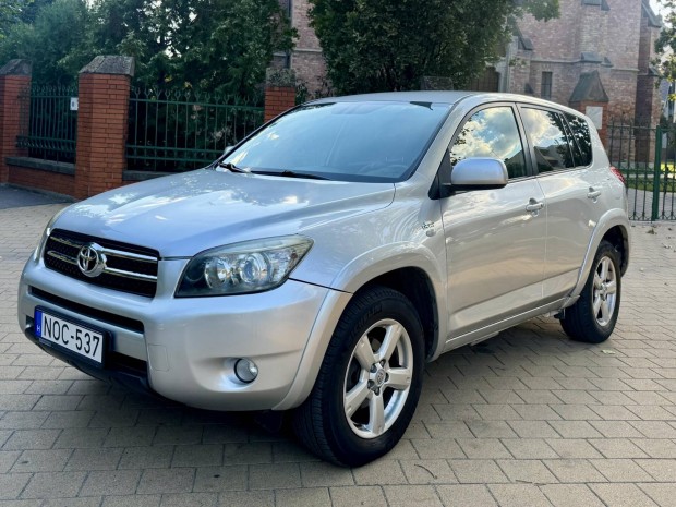 Toyota Rav 4 Rav4 2.2 D-4D X Leather 2. Tulajtó...
