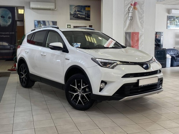 Toyota Rav 4 Rav4 2.5 Hybrid Trend Safety e-CVT...
