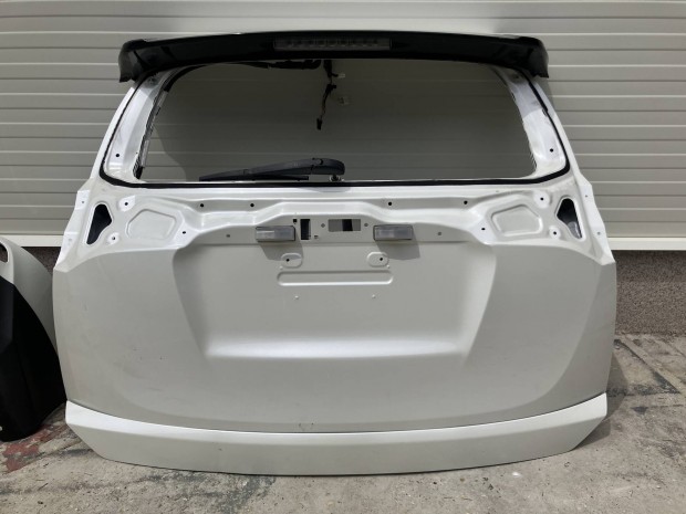 Toyota Rav 4 csomagtér ajtó