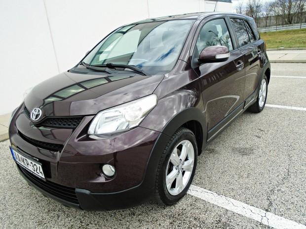 Toyota Urban Cruiser 1.4 D-4D Exe AWD 4X4 Hajt...