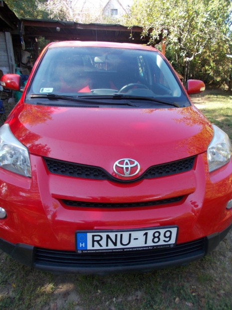Toyota Urban Cruiser 1.4 D-4D Exe AWD eladó