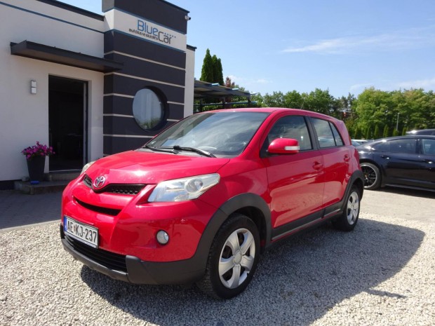 Toyota Urban Cruiser 1.4 D-4D Sol AWD Gazdaságo...