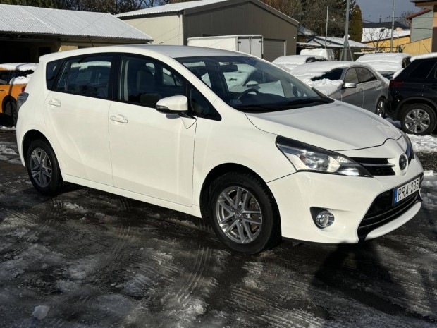 Toyota Verso 1.6 Active Trend Magyar VEZ. SZERV...