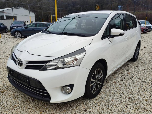 Toyota Verso 1.6 D-4D Active Vonhorog-Alufelni...