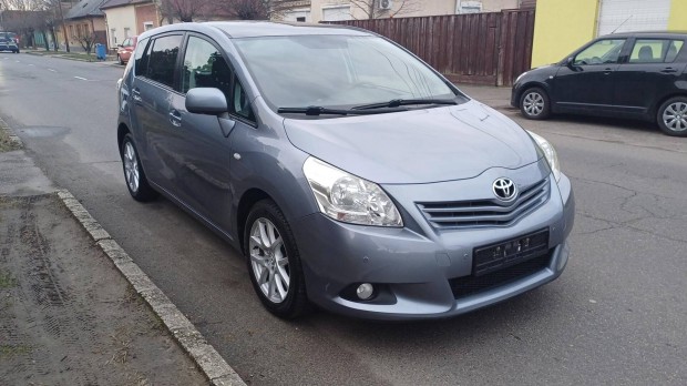 Toyota Verso 1.6 Sol Navi 7 szem�ly - Friss m�s...