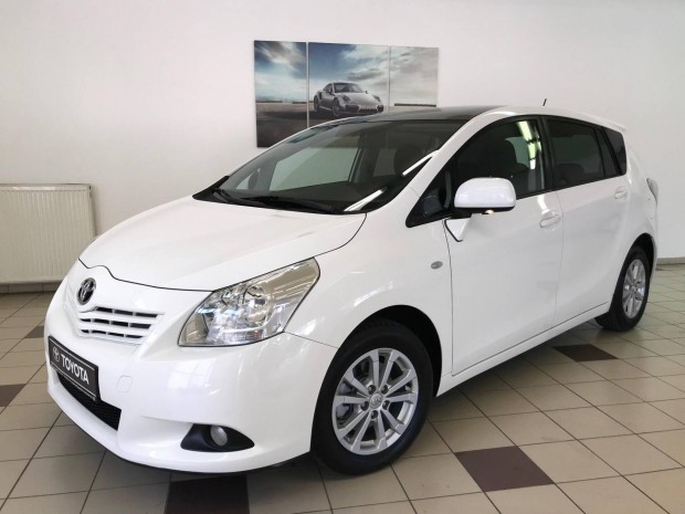 Toyota Verso 1.6 Sol Navi Kamera!Tempomat!Panor...